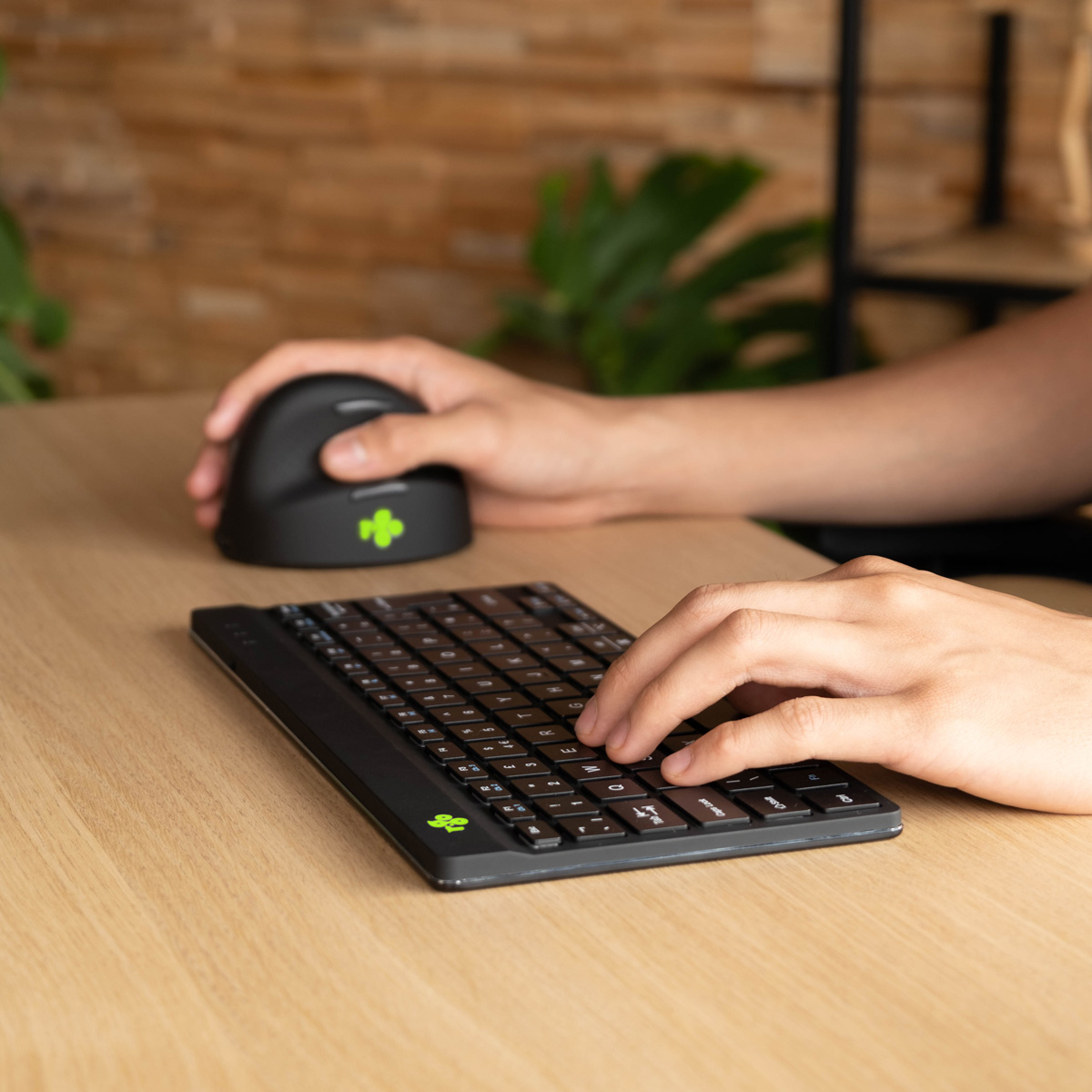 R-Go Compact Break (zwart, draadloos, QWERTY – UK)
