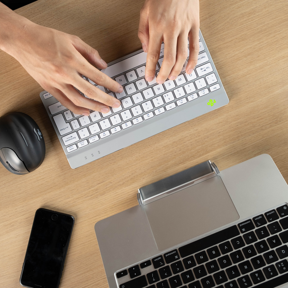 R-Go Compact Break (wit, draadloos, QWERTY – UK)